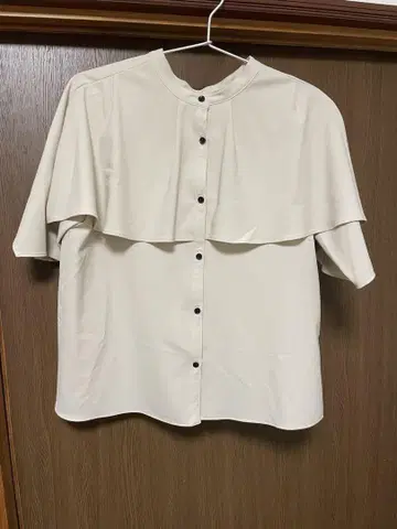 united tokyo 케이프 블라우스