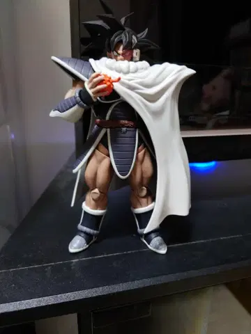 드래곤볼 S.H.Figuarts 타레스 피규어
