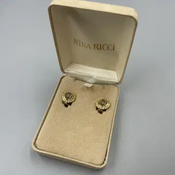 218 미사용 빈티지 NINA RICCI 골드 클립형 귀찌
