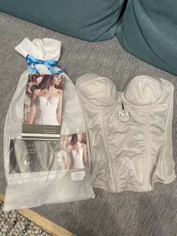 bridal bloom 브라이덜 이너 뷔스티에 C65