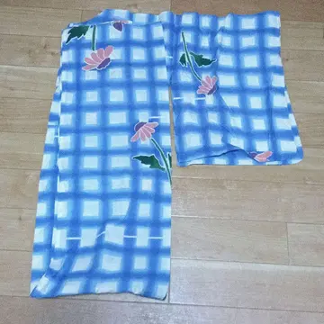 츠모리치사토 블루 화이트 체크 무늬 유카타 핑크 꽃무늬
