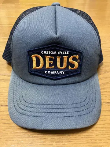 DEUS EX MACHINA 메쉬 캡