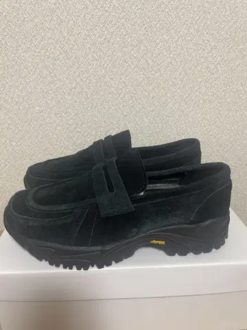 오프닝 액트 스웨이드 로퍼