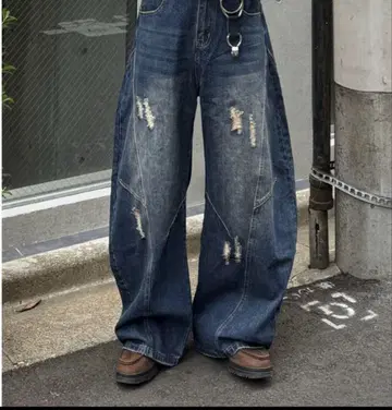 와이드 레그 데님 인디고 데미지 가공