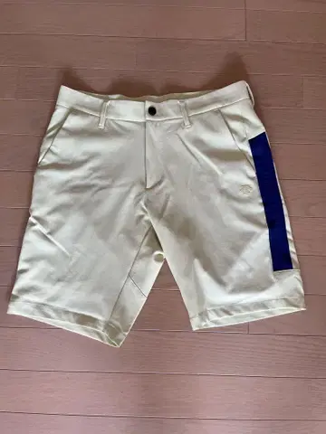데상트 데상트 골프 하프 팬츠
