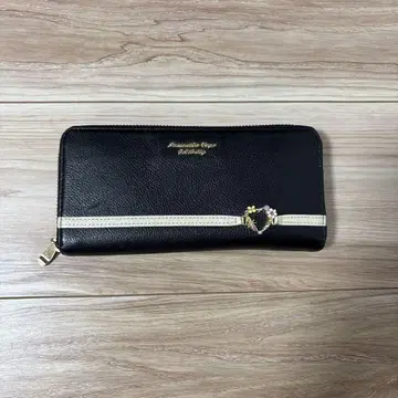 Samantha Vega 장지갑