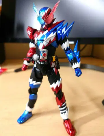 복안 개조 S.H.Figuarts 가면라이더 빌드 토끼 탱크 스파크링