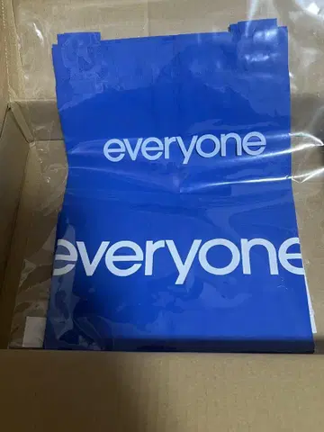 미사용 everyone 나일론 로고 토트백 (블루)