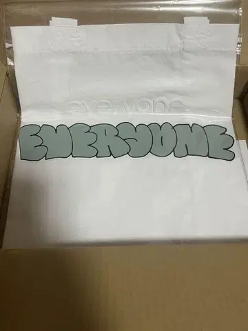 everyone j.30000 throwie 토트 에브리원 토트