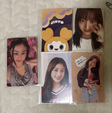 TWICE 지효 트레이딩 카드 세트