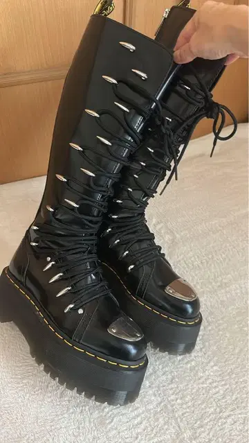 Dr.Martens 부츠