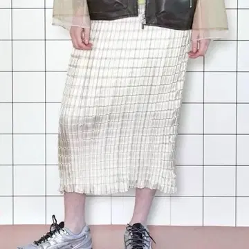 메종 스페셜 박스 플리츠 스커트