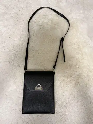 다케오 키쿠치 숄더백