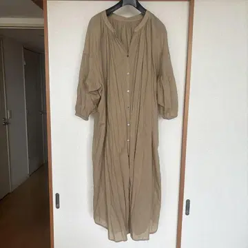 카키 긴팔 셔츠 원피스