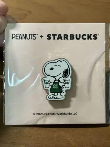 스누피 핀 배지 PEANUTS + STARBUCKS