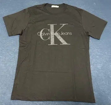 Calvin Klein 캘빈클라인 블랙 티셔츠