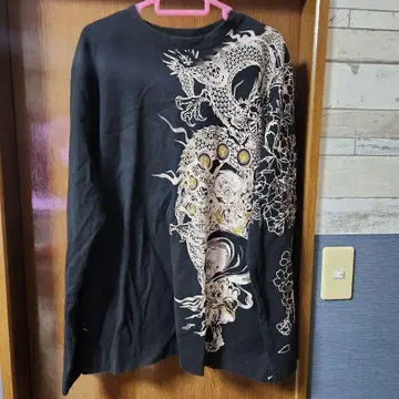 카라쿠리타마시 XL 사이즈 긴팔 티셔츠
