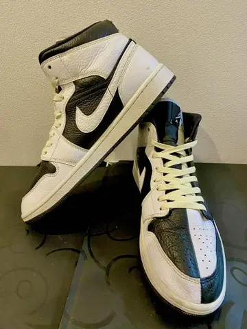 Air Jordan 하이컷 스니커즈 화이트/블랙