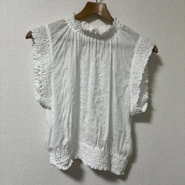 allureville 알아바일 셔링 블라우스 화이트