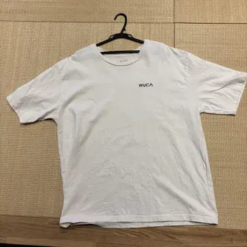 RVCA 화이트 티셔츠 L 사이즈