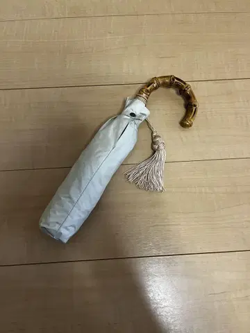 그린 대나무 핸들 태슬 접이식 양산