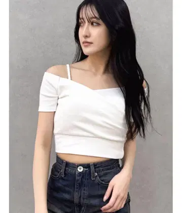 GYDA 하프 슬리브 카슈쿨 오프 숄더 숏 상의