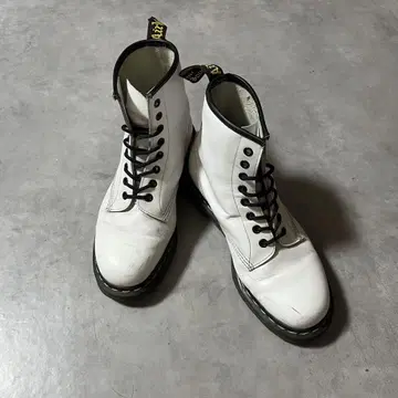 닥터 마틴 8홀 화이트