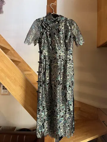 레이스 소매 차이나 드레스