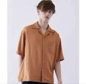 STUDIOUS 피브릴 새틴 오픈 카라 셔츠