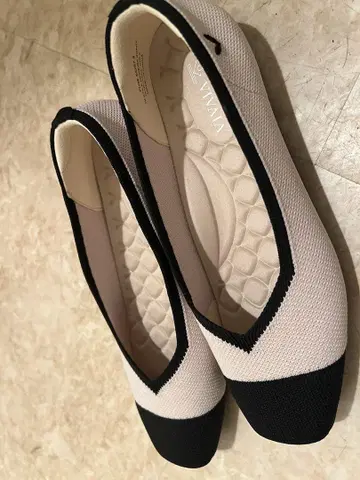 새상품 VIVAIA 스퀘어토 플랫슈즈 38.5 24.5cm