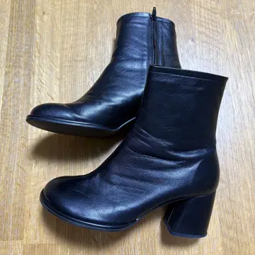 STUDIOUS 숏부츠 블랙 힐 6cm