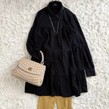 Bershka 버쉬카 A 라인 티어드 튜닉 블라우스 루즈핏