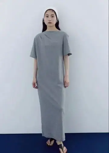 새상품급 meer. NECK GATHER JERSEY DRESS