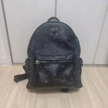 엠씨엠 백팩 M 사이즈 블랙