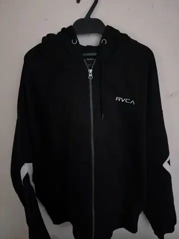 RVCA 루카 블랙 후드티