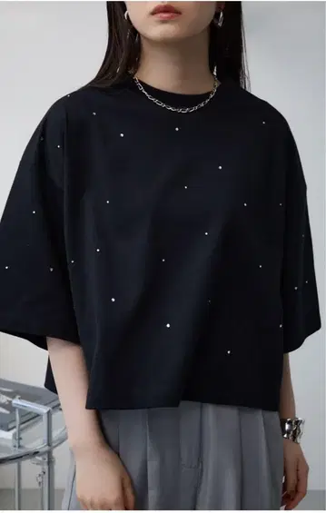 AZUL BY MOUSSY 큐빅 TEE
