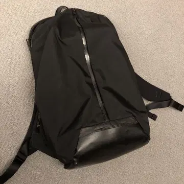 Lululemon 블랙 백팩