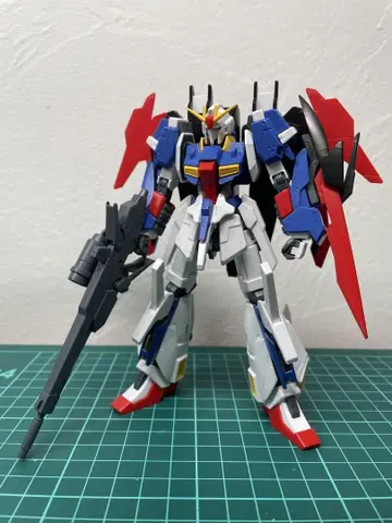 HGBF 1/144 라이트닝 Z 건담  기본 조립품