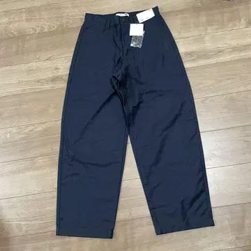 유니클로 JWANDERSON 커브 팬츠 + 네이비 67cm