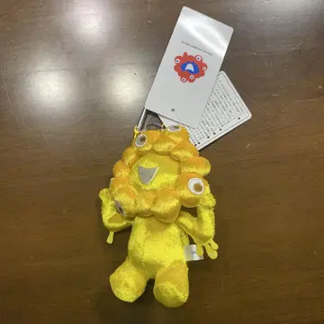 오사카 만국 박람회 회장에서 한정 판매되는 봉제 인형 카라비너 포함 골드