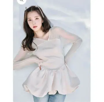 폴로라 뷔스티에 도킹 벌룬 탑 택 포함 아이보리 베이지