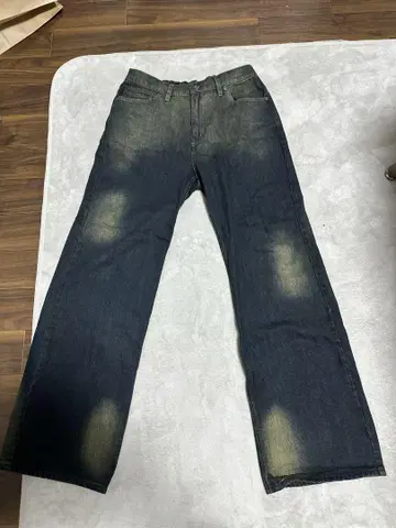 데미지 가공 와이드 레그 데님 팬츠