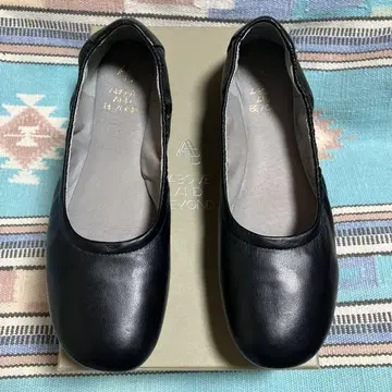 스콧 클럽 블랙 가죽 셔링 발레 슈즈 23.5cm