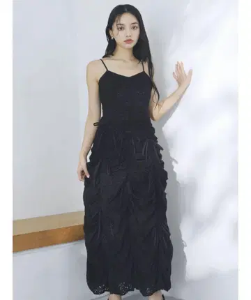 dazzlin 개더 리본 원피스 블랙 롱