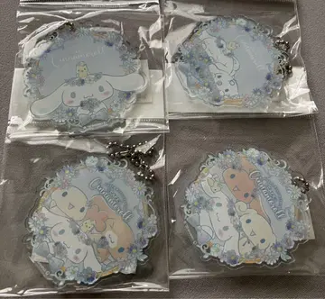 산리오 milk milk milk 카페 시나몬 시나모롤 아크링 키링