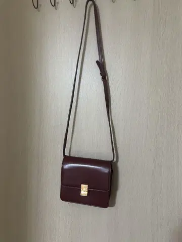 보르도 숄더 백
