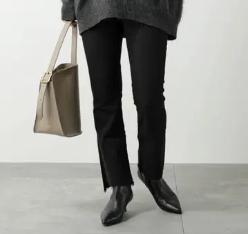 MOTHER 마더 THE INSIDER CROP STEP FRAY 데님