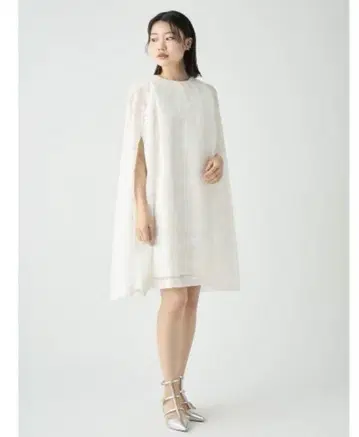 레이스 셀포드 자수 케이프 미니 원피스 화이트 화이트