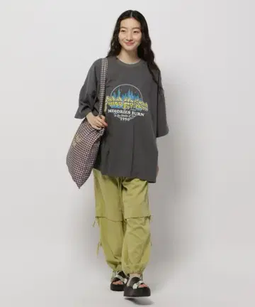 택 포함 새상품 니코앤드 피쉬 에디 차콜 L 사이즈 유니섹스