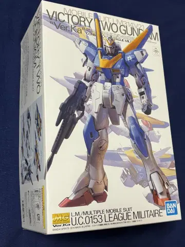 반다이 MG 기동전사 V 건담 V2 건담 Ver.Ka 1/100